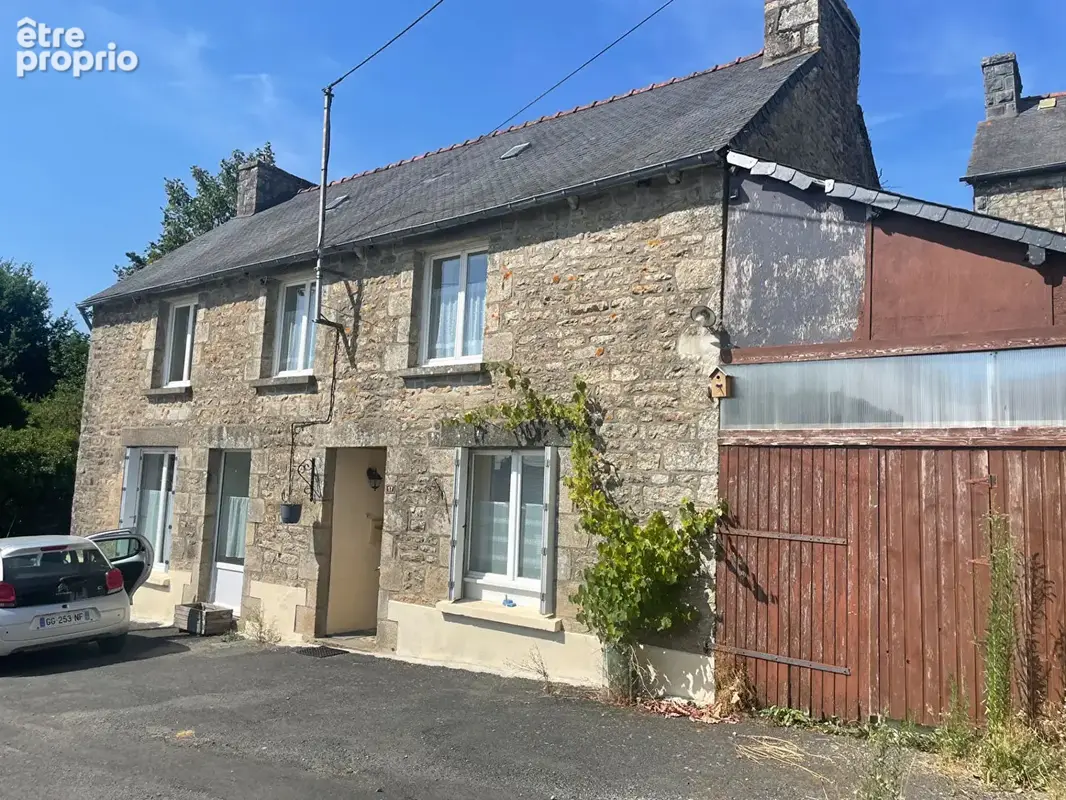 Maison à COLLINEE