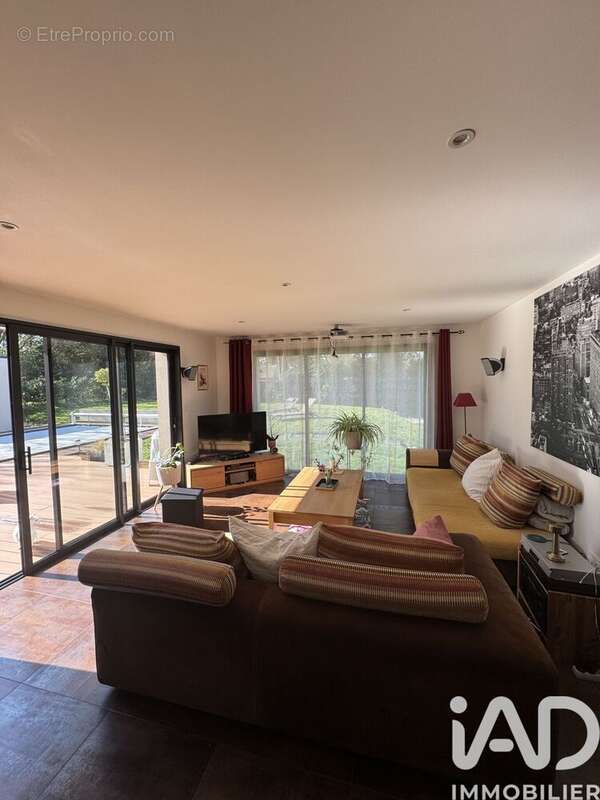 Photo 9 - Maison à TINTENIAC