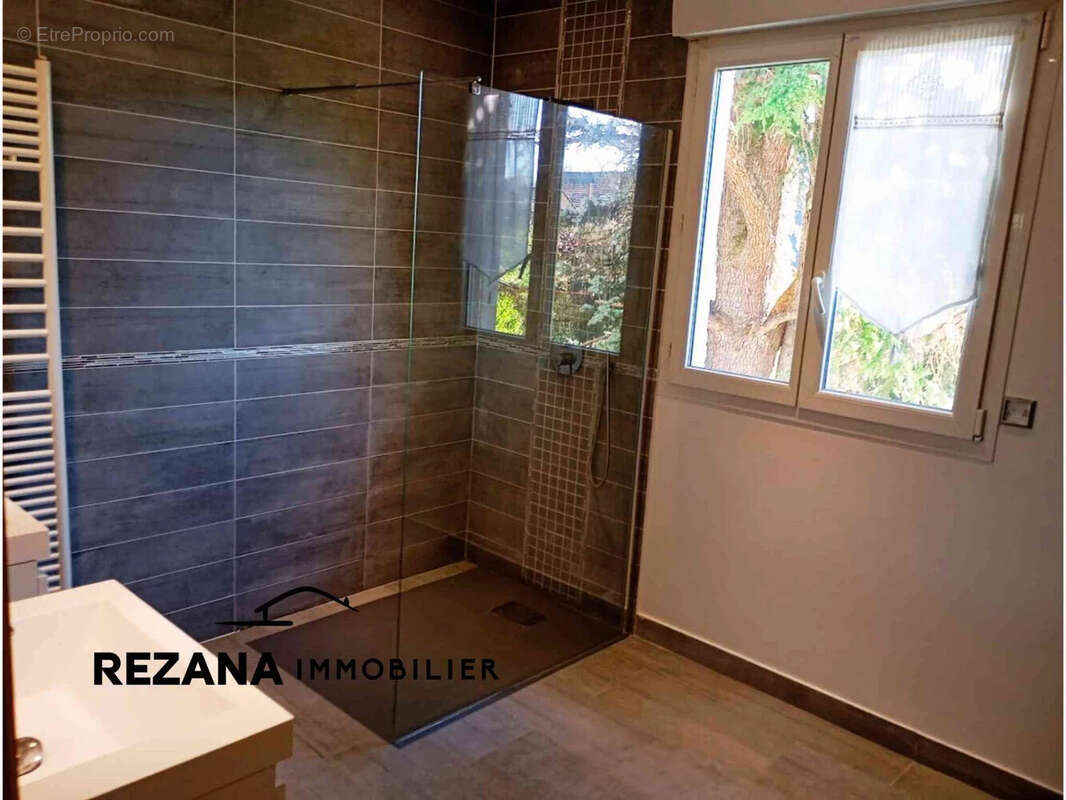 Maison à DAMMARIE-LES-LYS