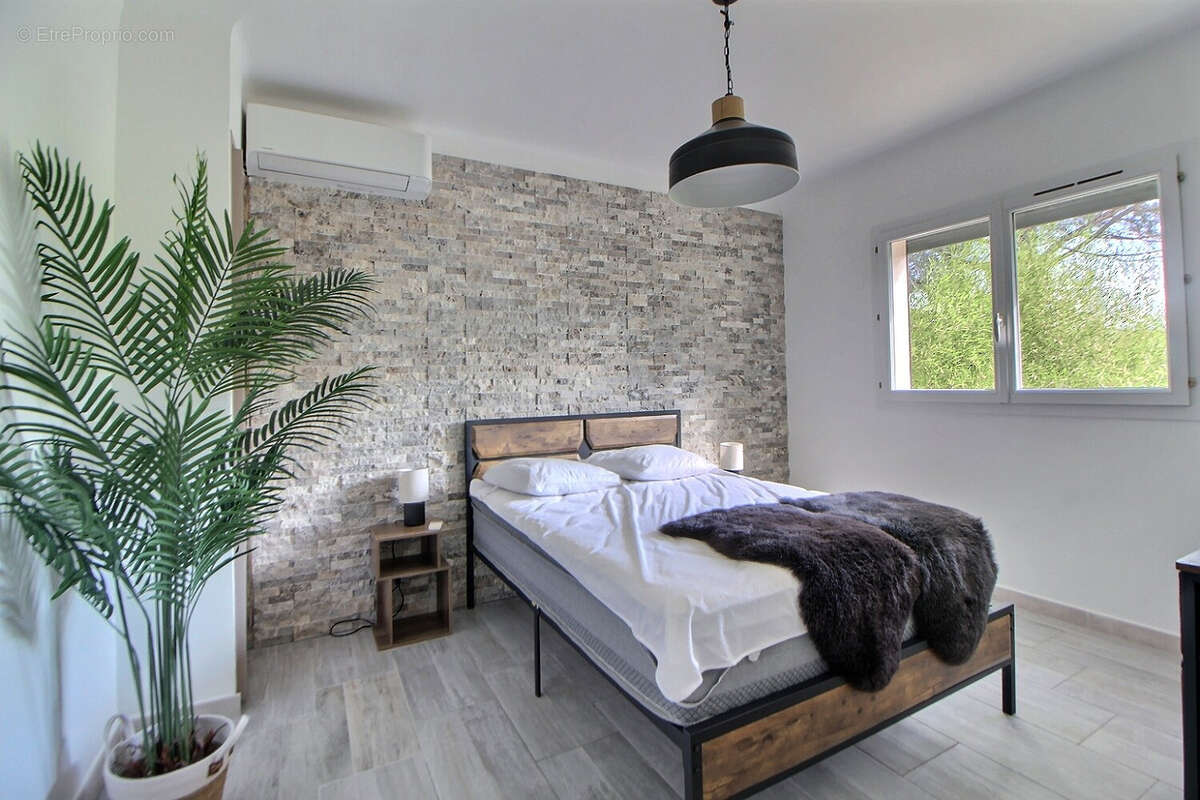 Maison à DRAGUIGNAN