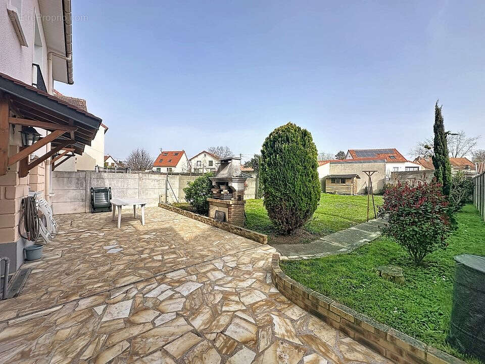 Maison à NOISY-LE-GRAND