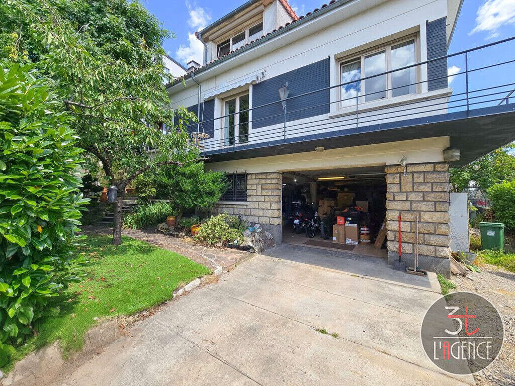 Maison à FONTENAY-SOUS-BOIS