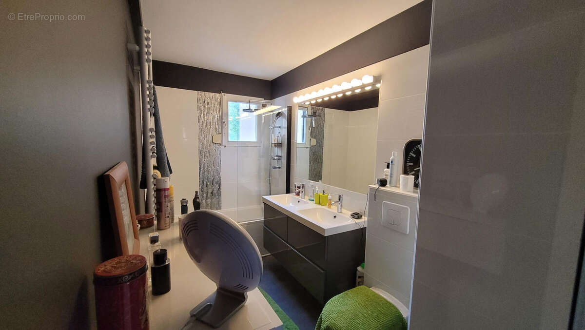Appartement à CHAMALIERES