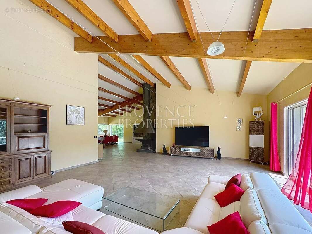 Maison à CHATEAUVERT