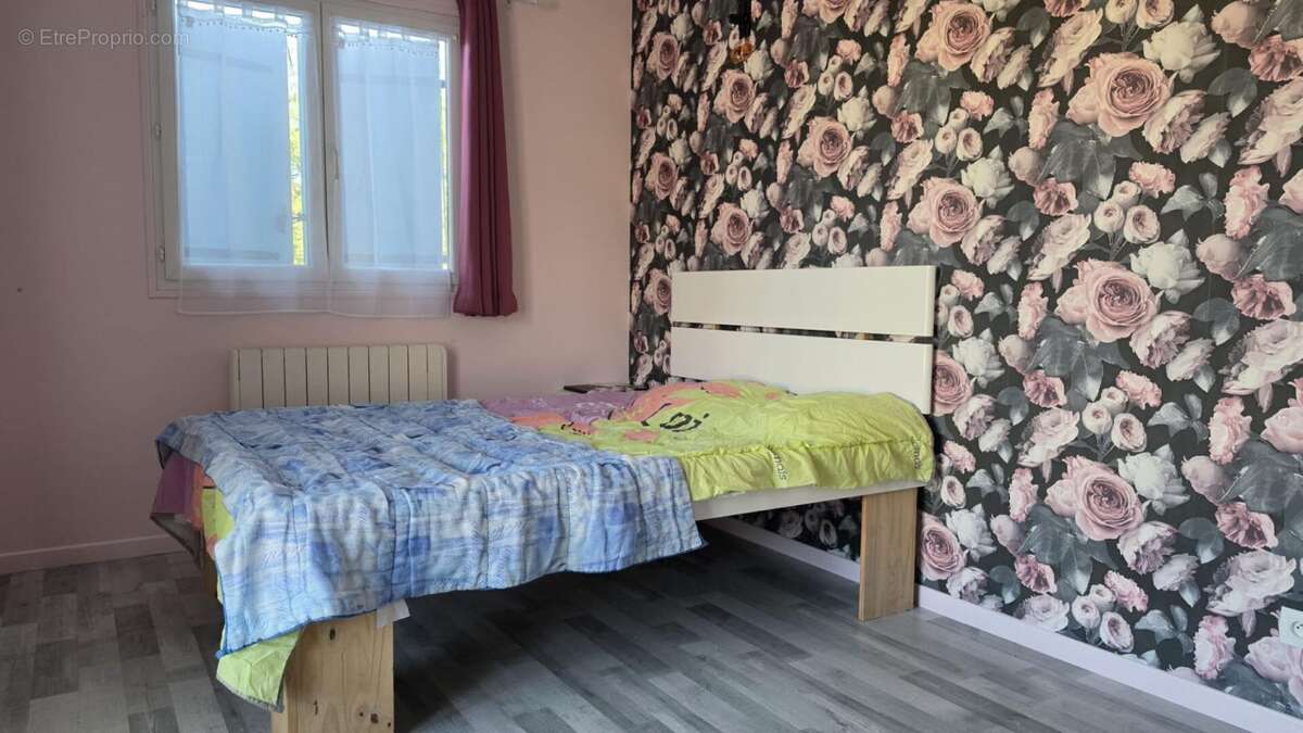 Maison plain pied avec 2 hectares de prairies - photo 11