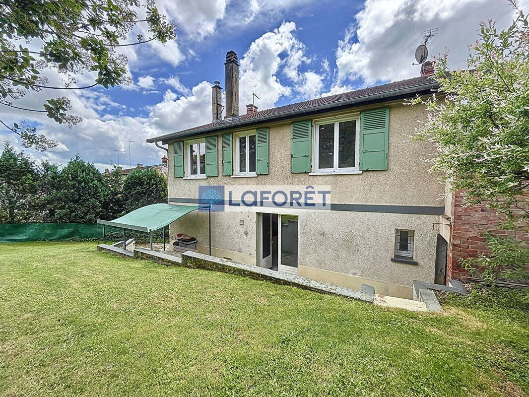 Maison à BROUSSEVAL