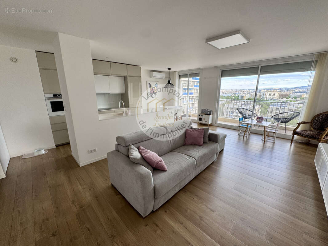 Appartement à MARSEILLE-9E