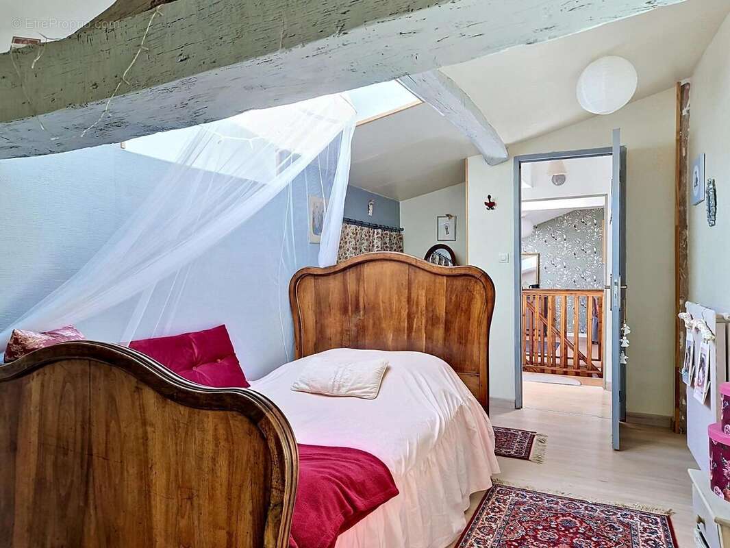 Maison 197 m² à Clave  - photo 7