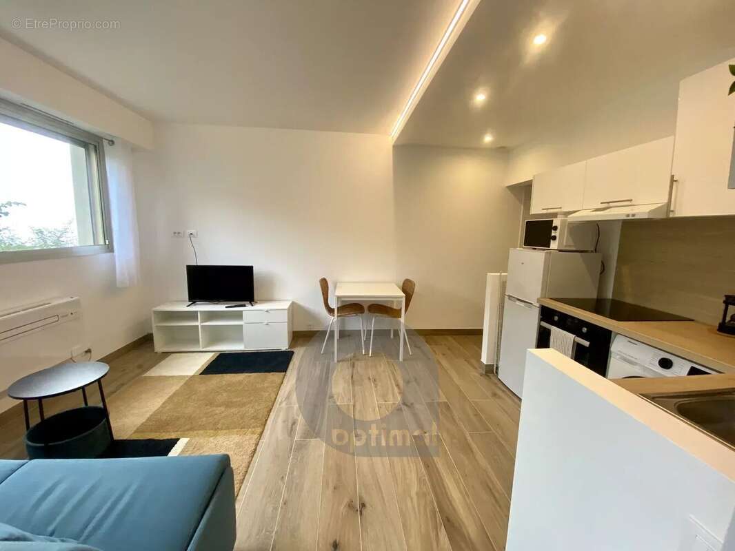Appartement à ROQUEBRUNE-CAP-MARTIN