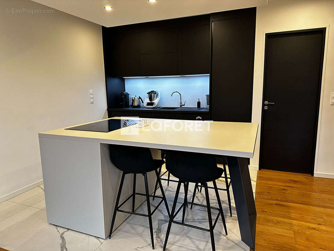 Saint-Cloud 3P 70 m², balcon, cave et stationnement - photo 3