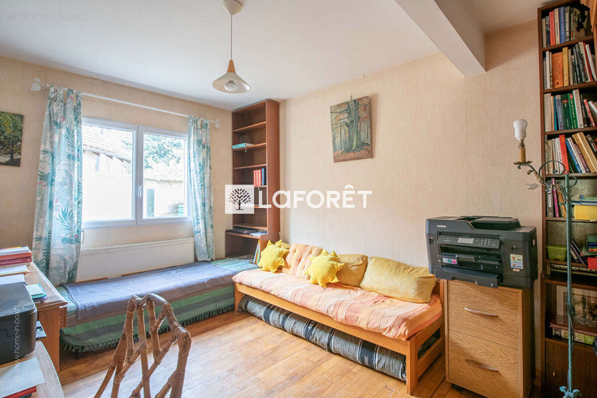 Maison à LA CELLE-SAINT-CLOUD