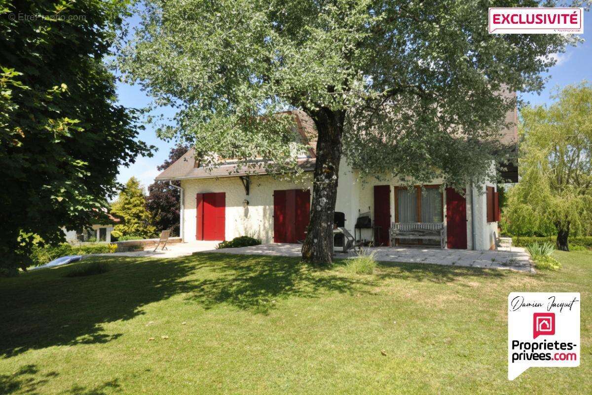 Roches Les Blamont - Maison Familiale 7 Pieces, 5 grandes Chambres - 168 m² Terrain 1695 m² - photo 3