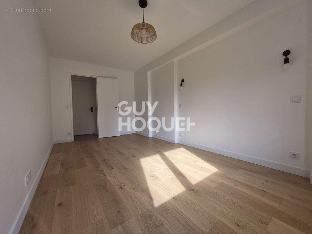 Appartement à PARIS-19E