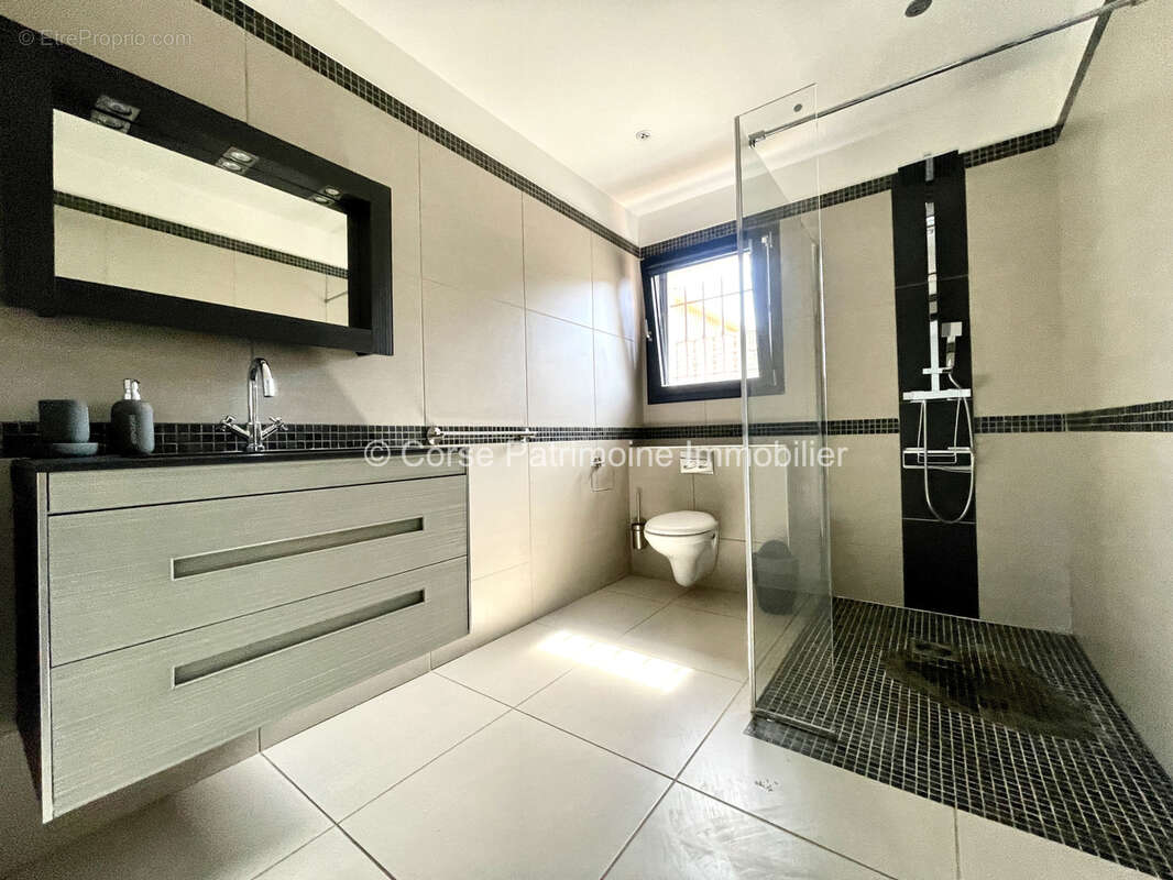 Maison à PORTO-VECCHIO