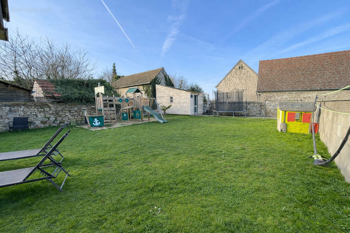 Maison à CREPY-EN-VALOIS