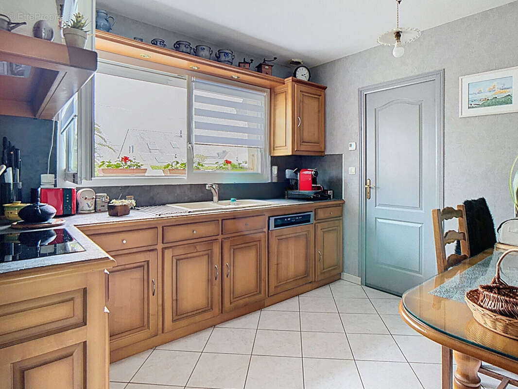 Maison bord de mer 4 chambres a vendre plouneour brignogan plages - photo 4