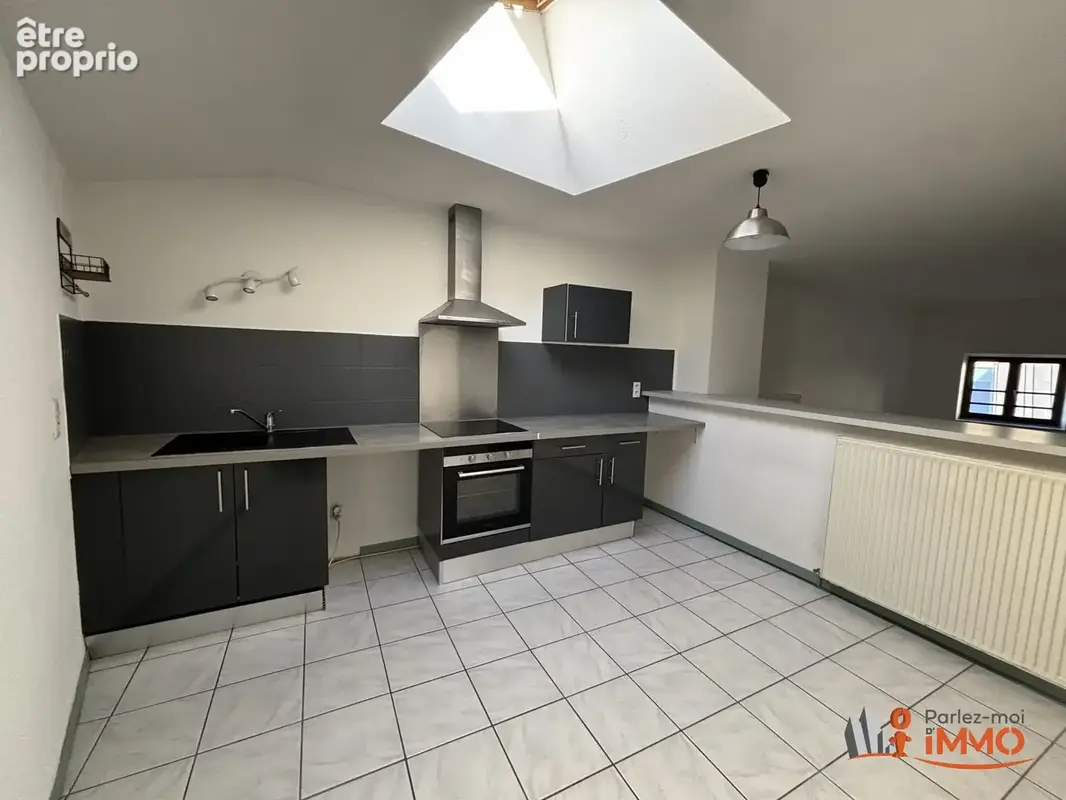 Appartement 4 pièces 76 m² à vendre à Montbrison (42600) - photo 3