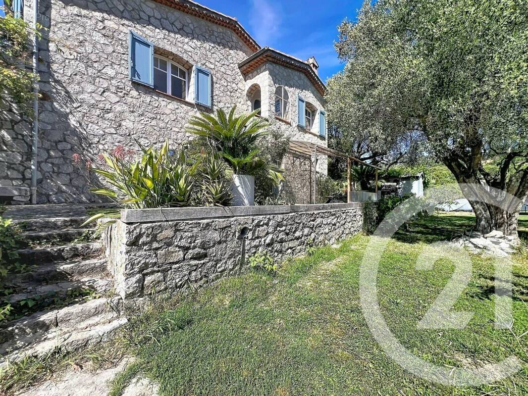 Maison à MOUGINS