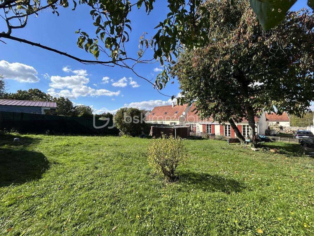 Maison à LONGUEVILLE