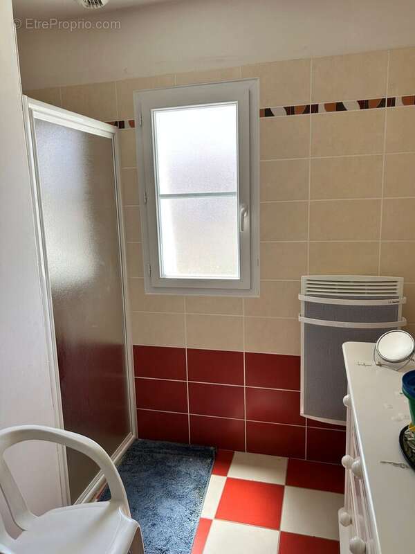 Maison 80 m² à Barbatre  - photo 6
