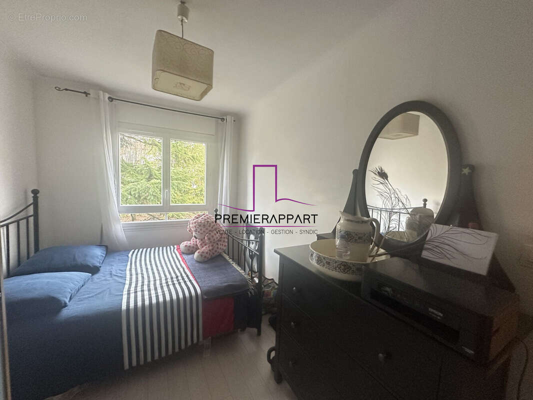 Appartement à SARTROUVILLE