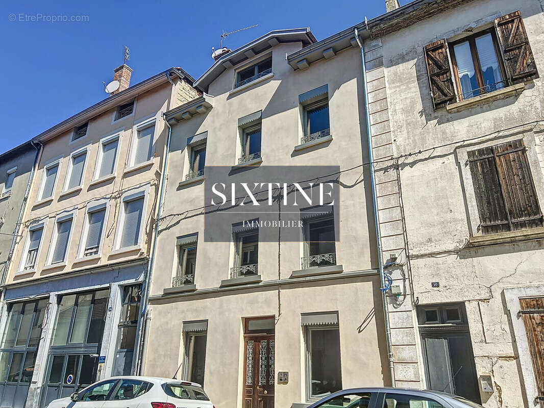 Appartement à BOURGOIN-JALLIEU