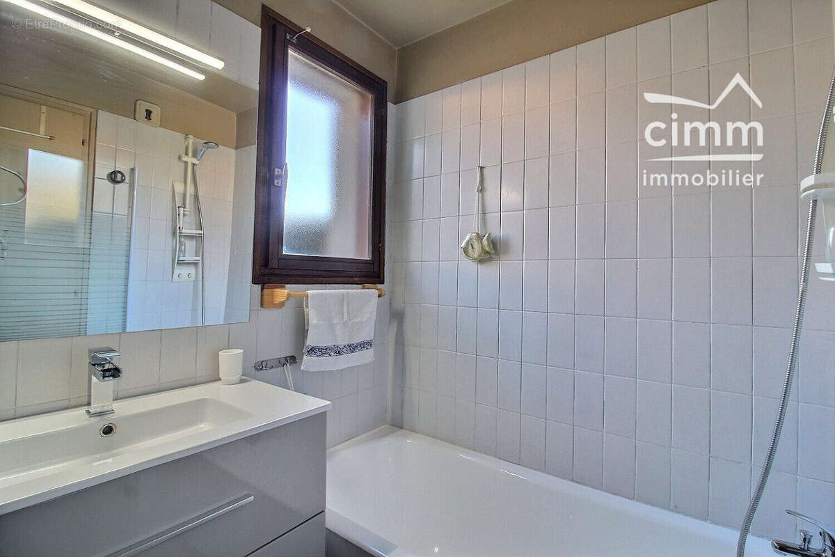 Appartement à SAINT-GERVAIS-LES-BAINS