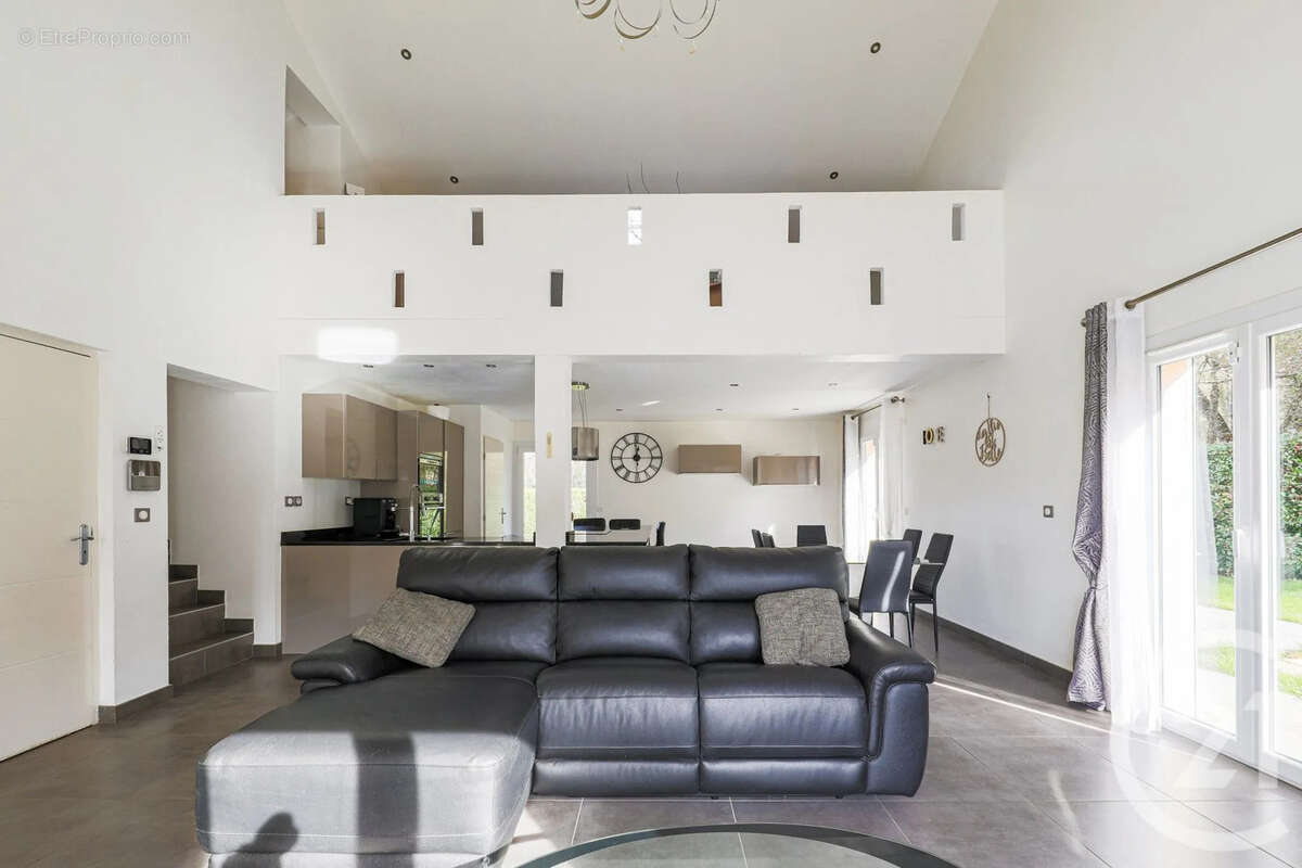 Maison à SAINT-MARTIN-D&#039;URIAGE