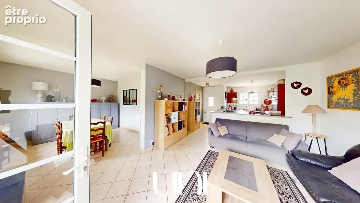 COLOMBELLES – Maison familiale T4 de 90m2 avec garage et jardin, quartier calme - photo 6