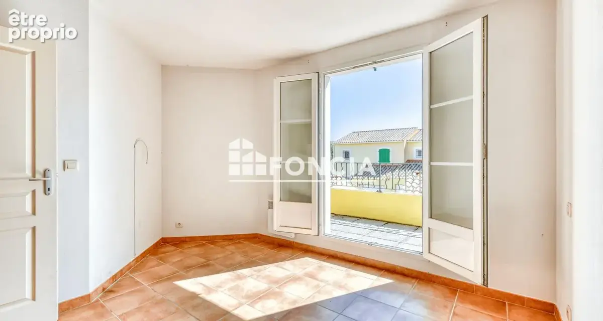 NARBONNE PLAGE — Maison 3 chambres de 88 m² avec jardin, 3 terrasses et garage dans résidence sécurisée - photo 9