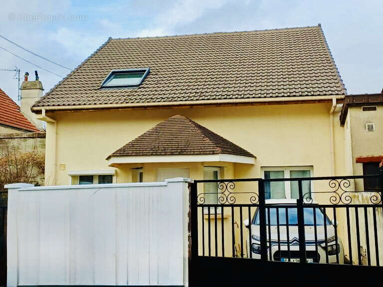 Maison à FONTENAY-SOUS-BOIS