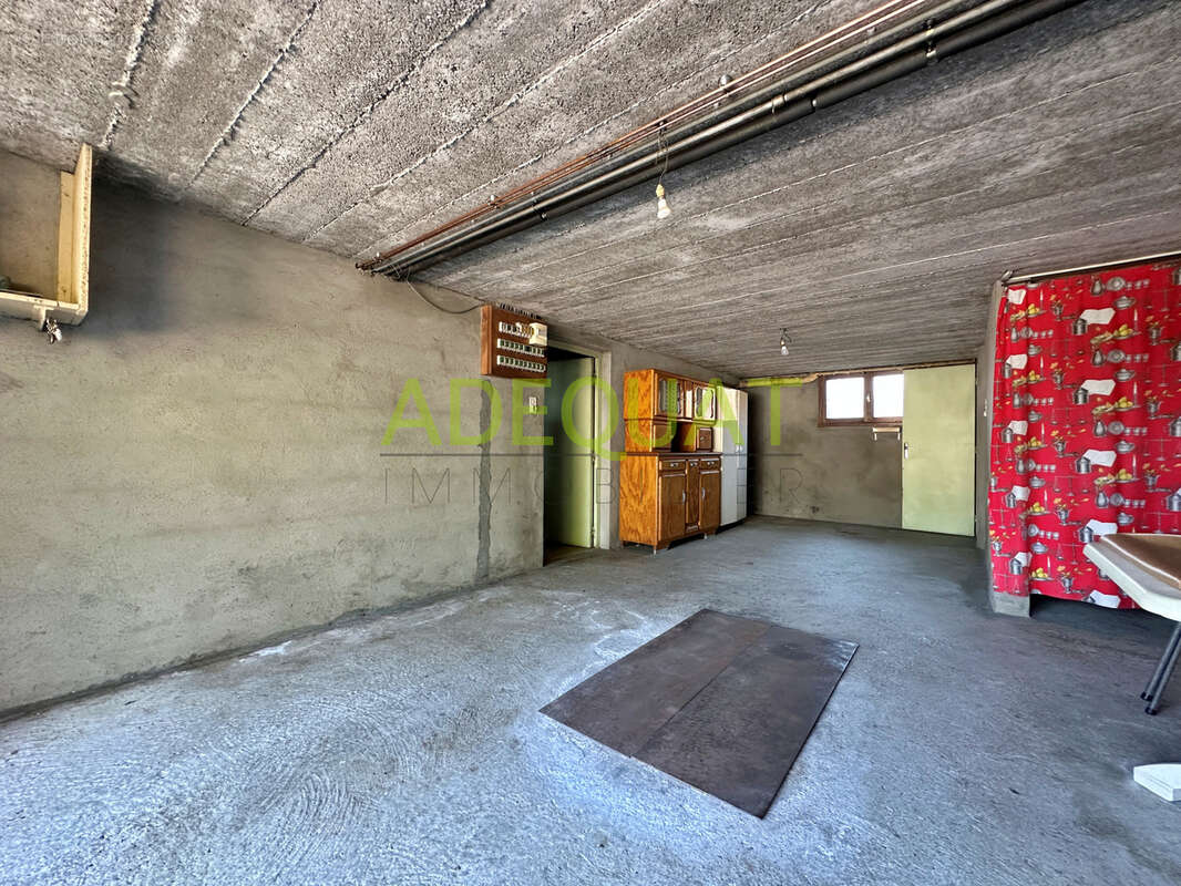 CESSIEU - Maison de 107,1m2 avec sous sol + garage - photo 12