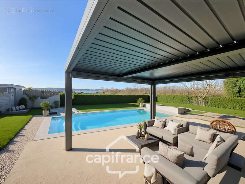 Maison à SAINT-POUANGE