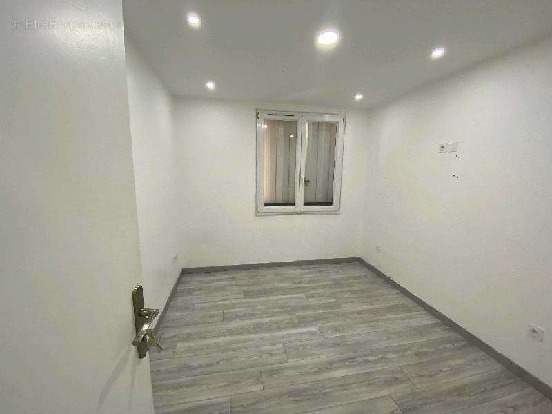Appartement à CLICHY-SOUS-BOIS