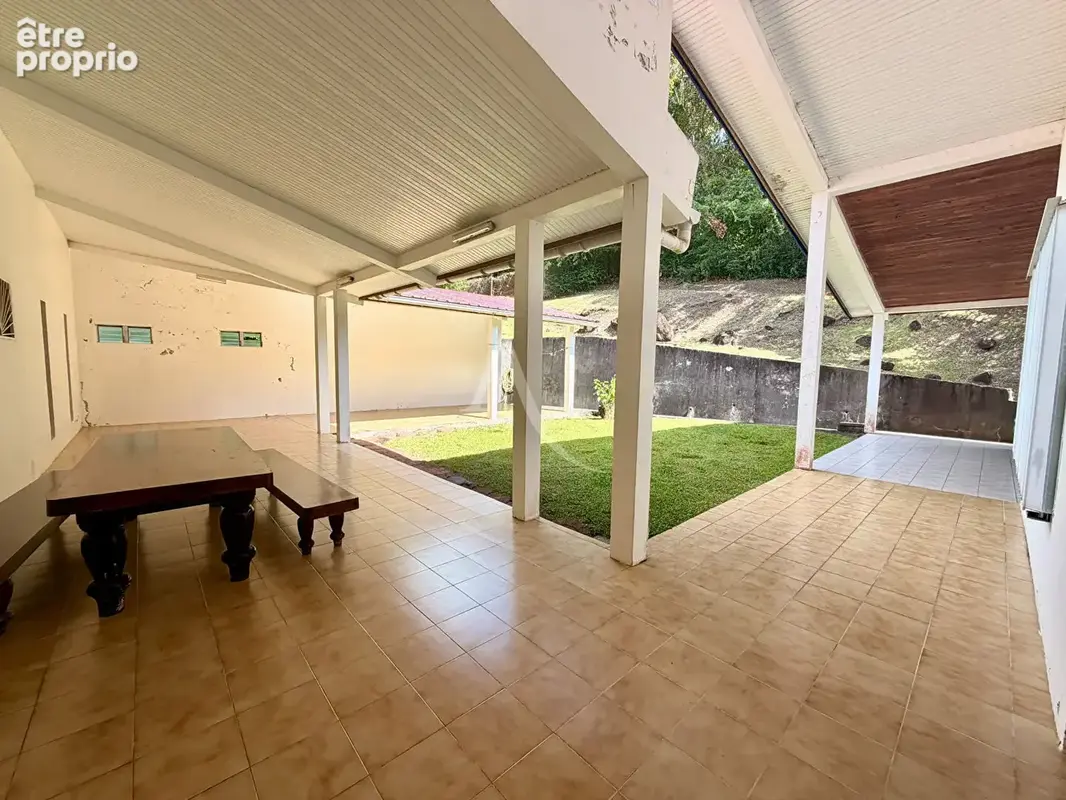 Rare Opportunité à Fort-de-France : Propriété de Caractère - photo 4