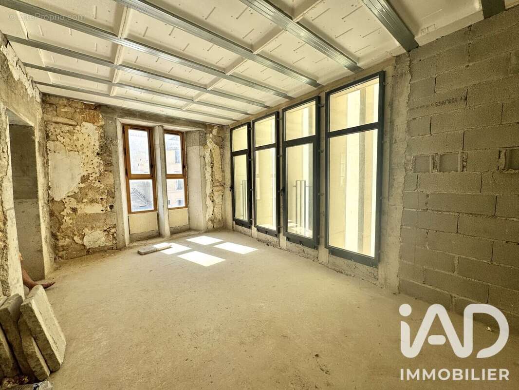 Appartement 56 m² à Saint-Gilles  - photo 4