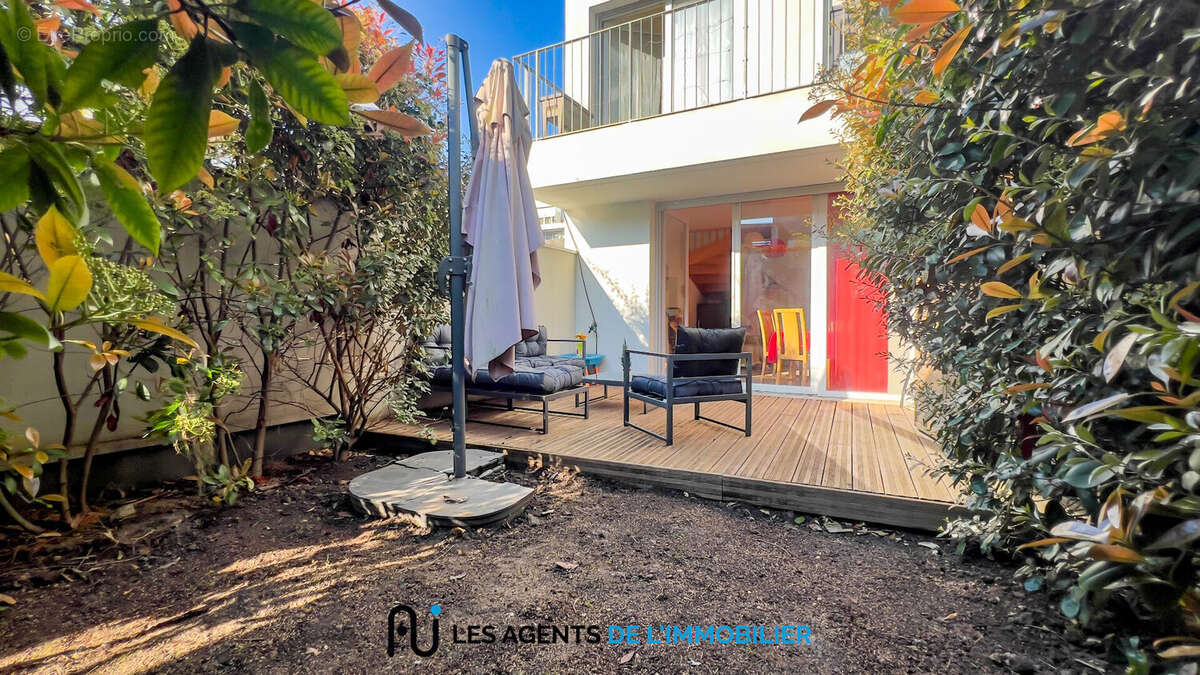 Appartement à NANTERRE