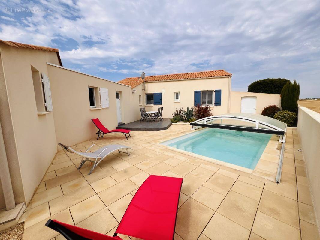Maison à LONGEVILLE-SUR-MER