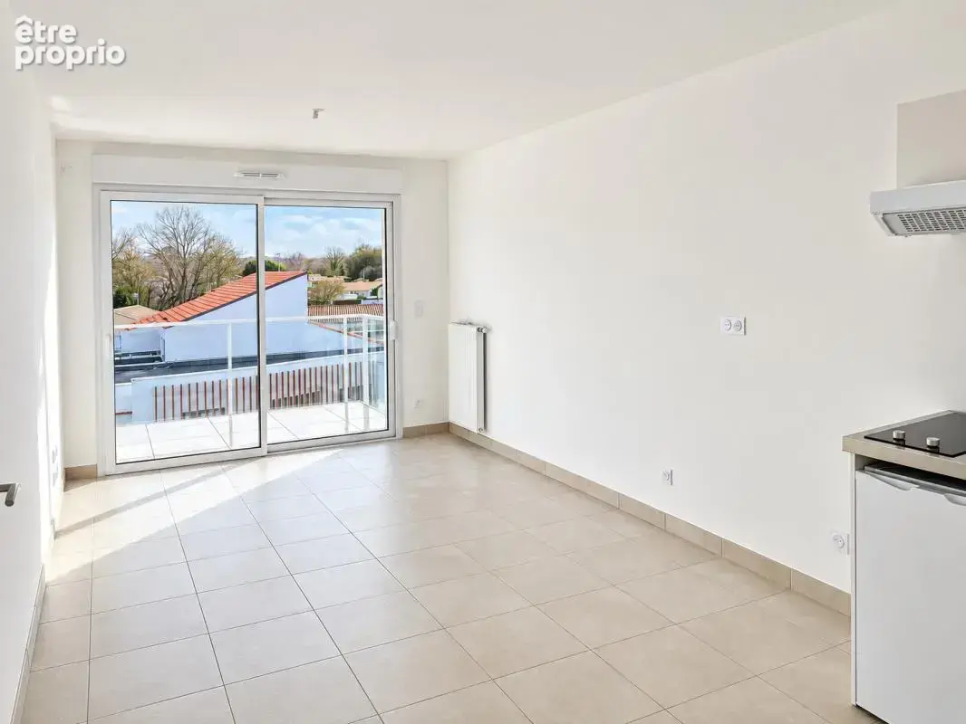 Appartement T2 de 42,6 m² avec balcon - Les Sables-d'Olonne - photo 2