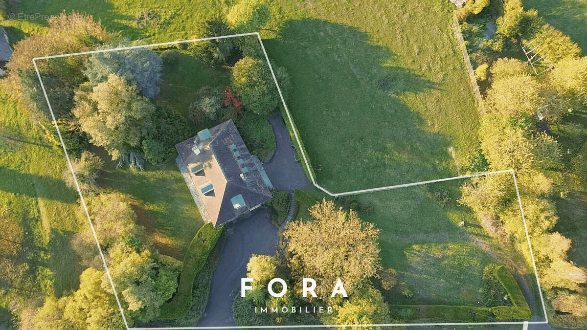 Maison à CONDE-SUR-NOIREAU