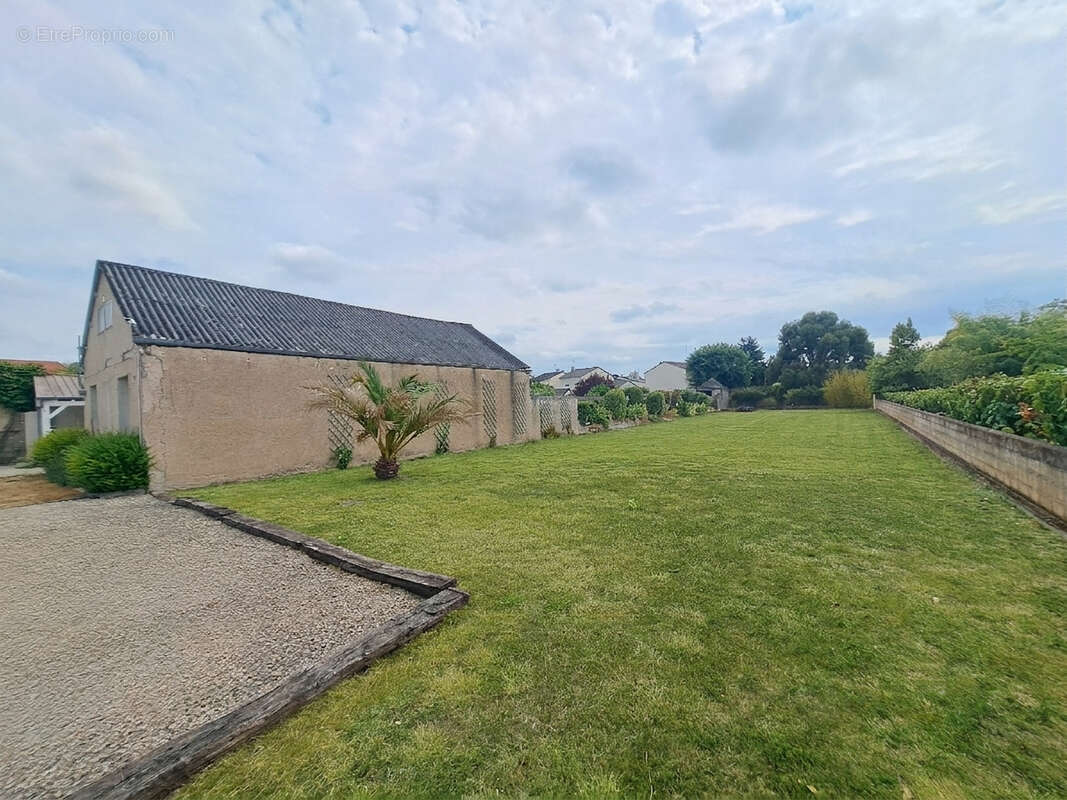 Maison 220m² à châtellerault - photo 13
