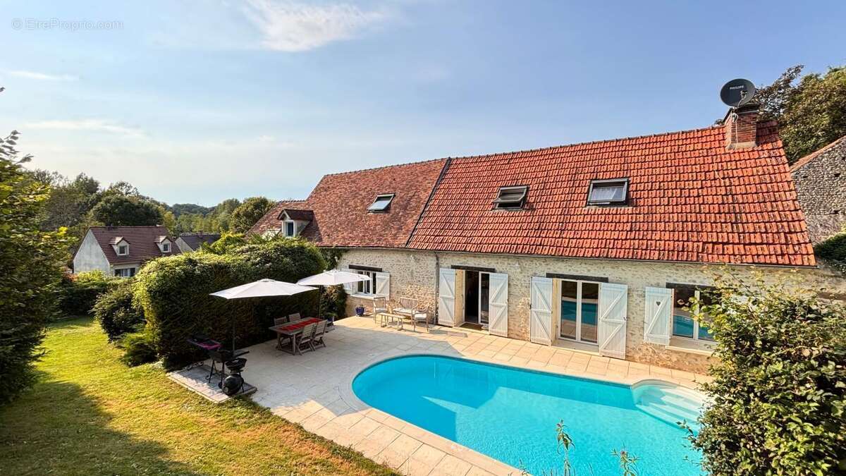 Maison à ETAMPES