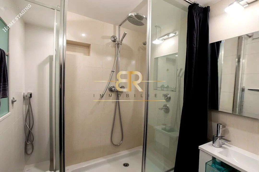 Appartement à PARIS-19E