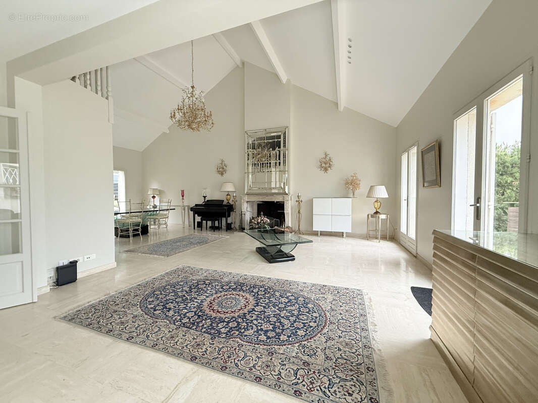 Maison à RUEIL-MALMAISON