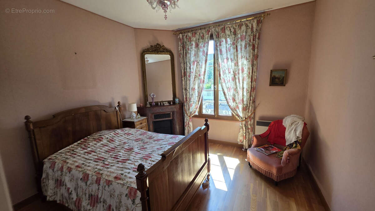 Maison à TREMBLAY-EN-FRANCE
