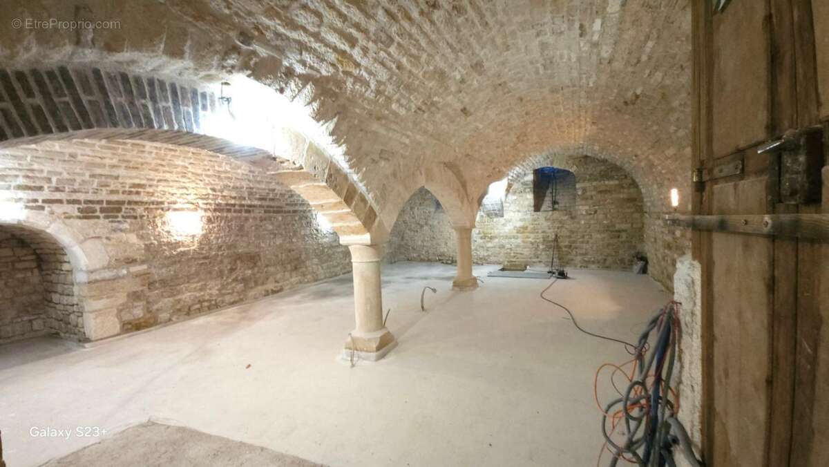 Caves  Voutées - photo 5