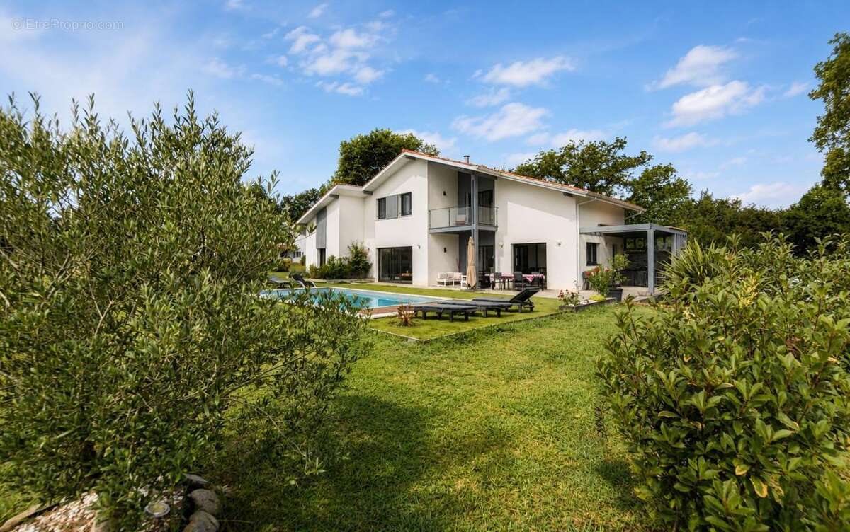 À vendre – Maison contemporaine de 161 m² – Mouguerre - photo 2