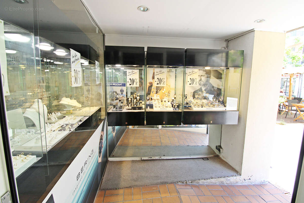 Commerce à LA SEYNE-SUR-MER