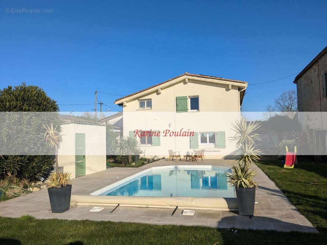 Maison à AMBARES-ET-LAGRAVE