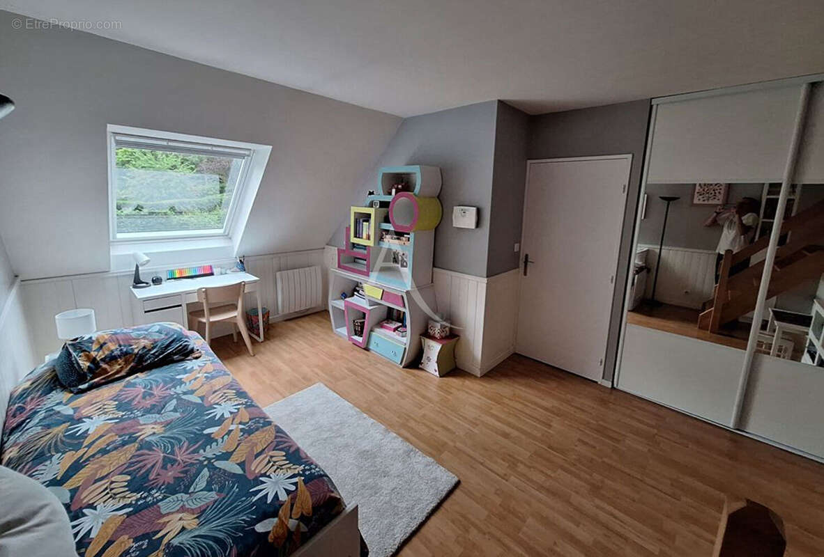 Maison à BURES-SUR-YVETTE